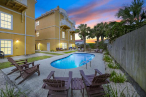 Winter Special, Lux 4BR House Sleeps 12, Pool, Elevator, King bed